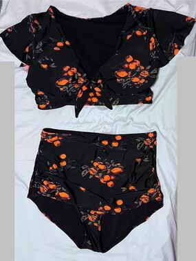 Retro style plus size bikini